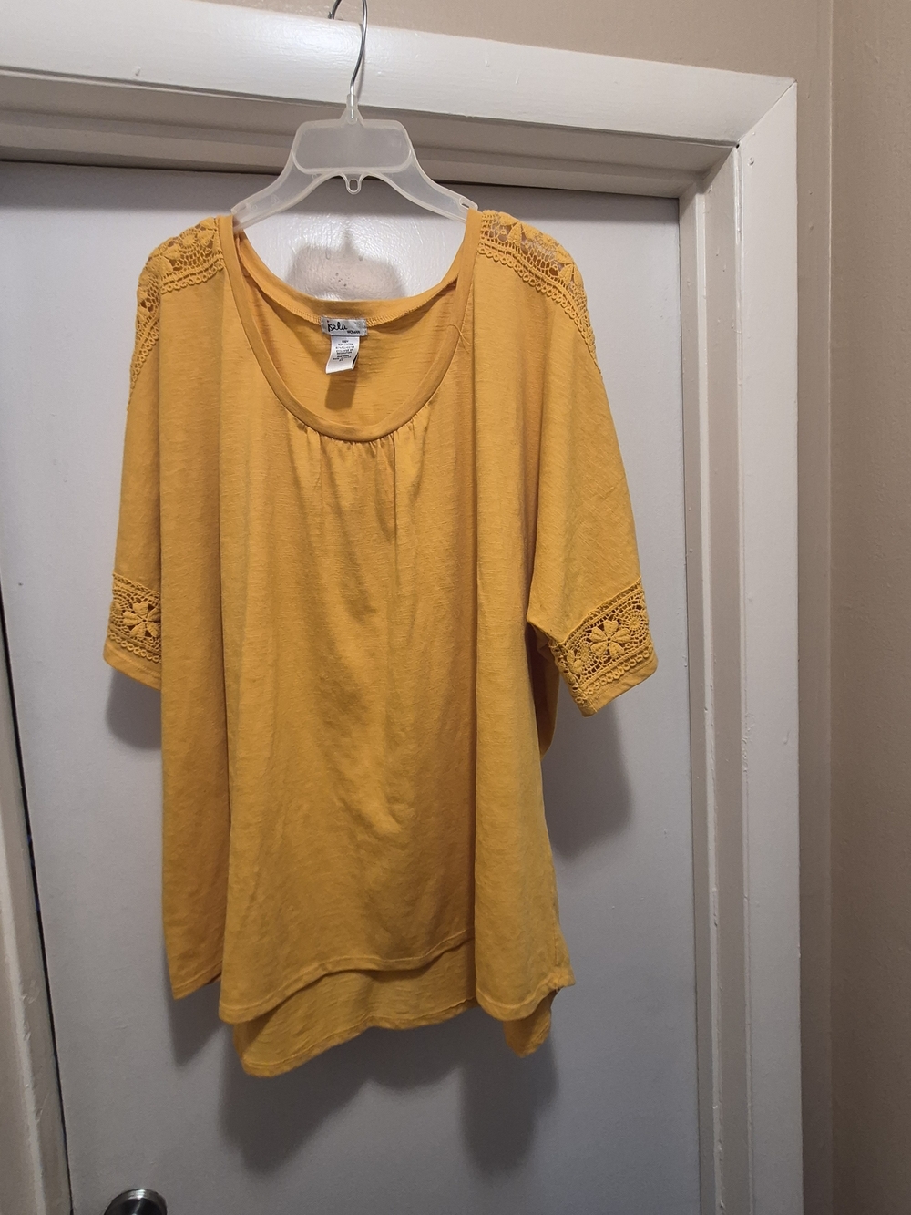Women’s Mustard Crochet-Trim Tunic Top - Picture 2 of 5